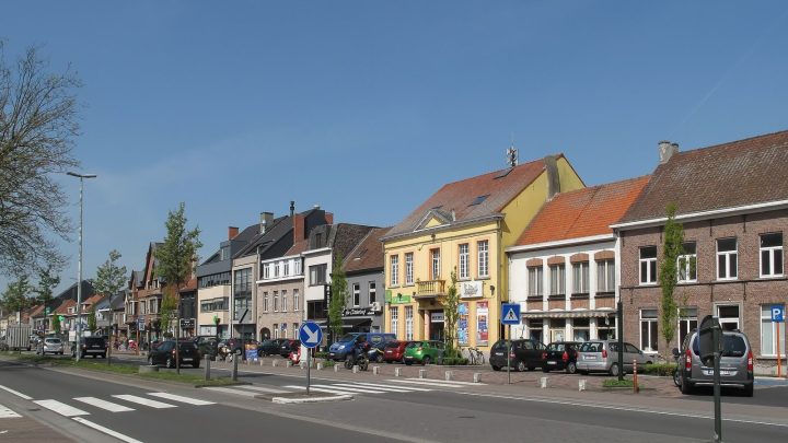 Dorp-West in Lochristi, archieffoto uit 2013