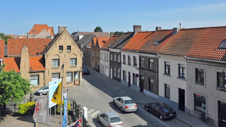 Archieffoto van de Sint-Jorisstraat in Brugge; geen beeld van de installaties in 2027.