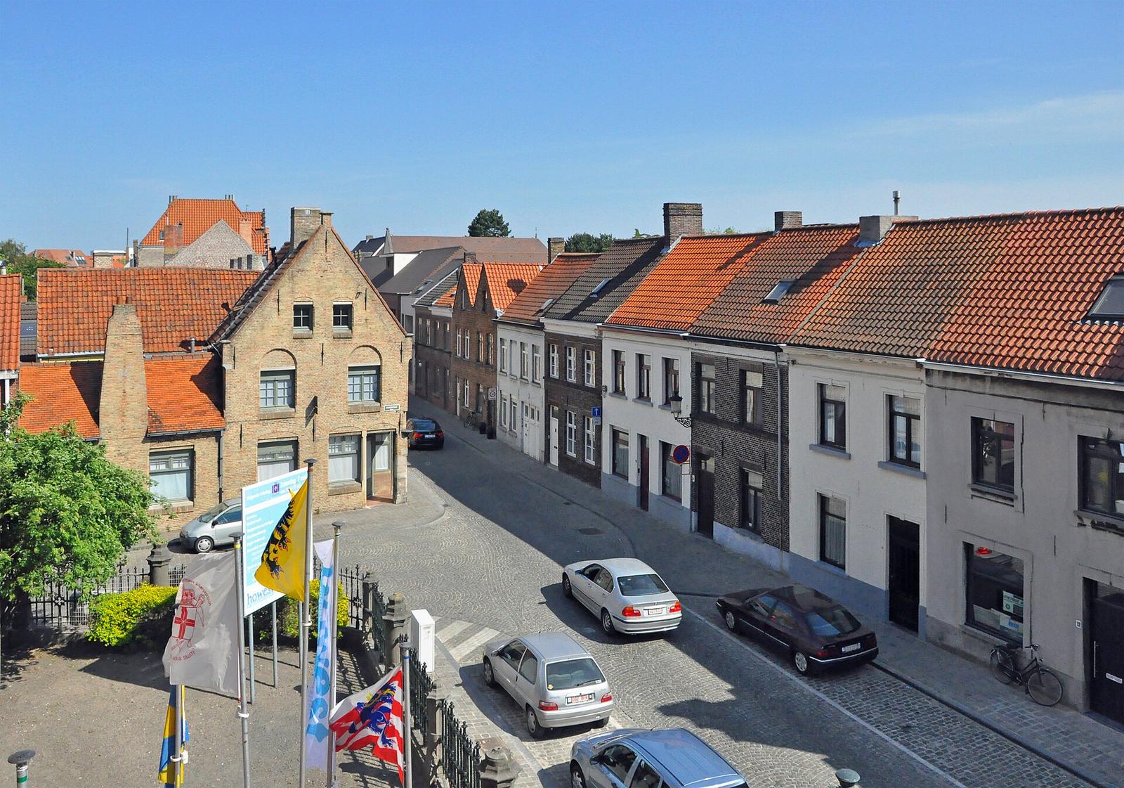 Archieffoto van de Sint-Jorisstraat in Brugge; geen beeld van de installaties in 2027.